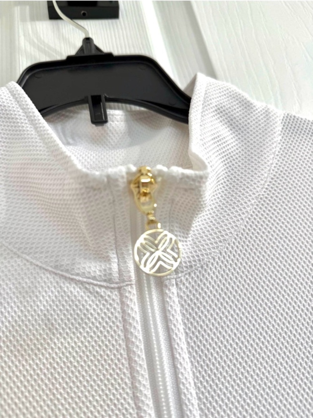 NEW! Lilly Pulitzer White Zip-Up Lightweight Jacket with Gold Accents
